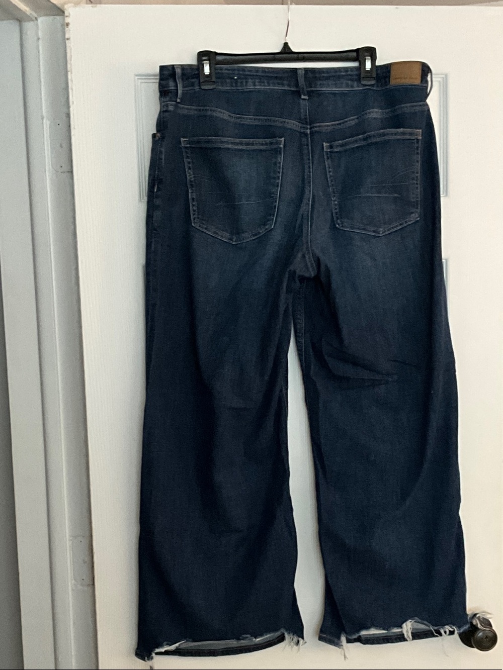 American Eagle Baggy Wide leg Dark Blue Jeans Size 14R - like NEW - Picture 2 of 7
